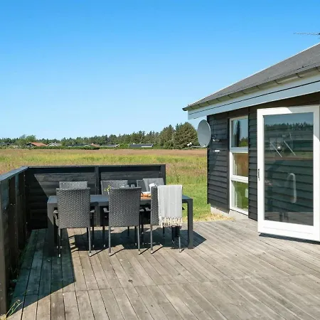 Holiday home Elenore - 900m From The Sea In Nw Jutland By Interhome *