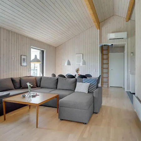 Holiday home Elenore - 900m From The Sea In Nw Jutland By Interhome Lokken
