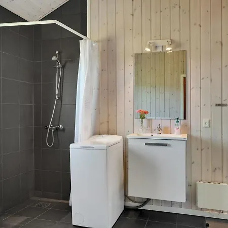 Holiday home Elenore - 900m From The Sea In Nw Jutland By Interhome Lokken