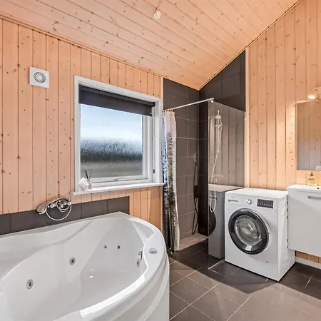 Elenore - 900m From The Sea By Interhome Feriehus *